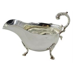 Silver sauce boat by Atkin Brothers, Sheffield 1931, approx 7oz