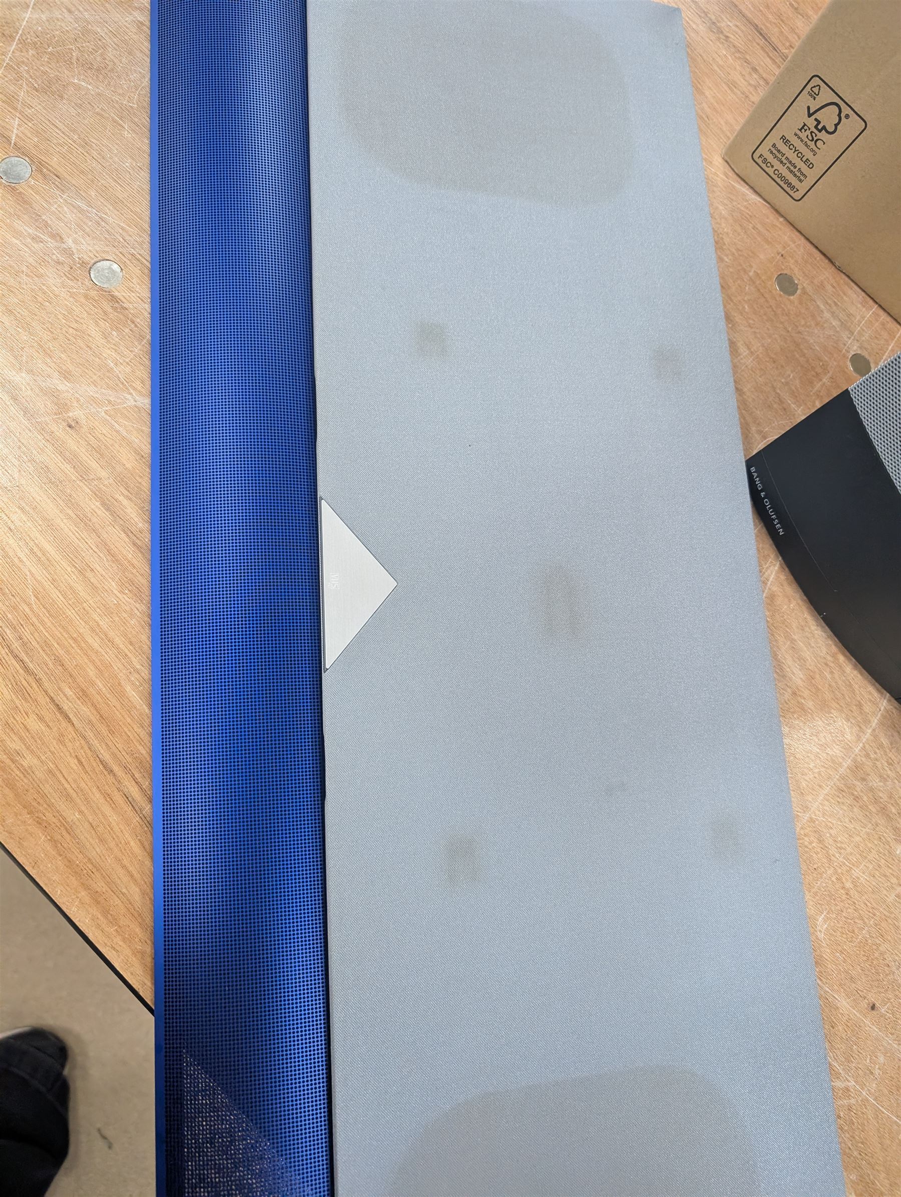 Four Bang & Olufsen Beolab pyramid speakers, Beolab 2000 speakers, two TV frets, phones, etc