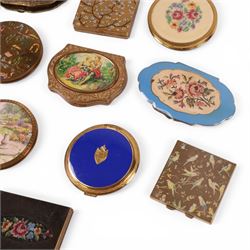 Thirteen powder compacts, including floral, Stratton and Vogue, 