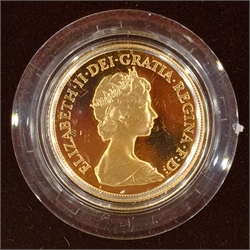  1981 gold proof sovereign, with certificate, in wallet of issue  