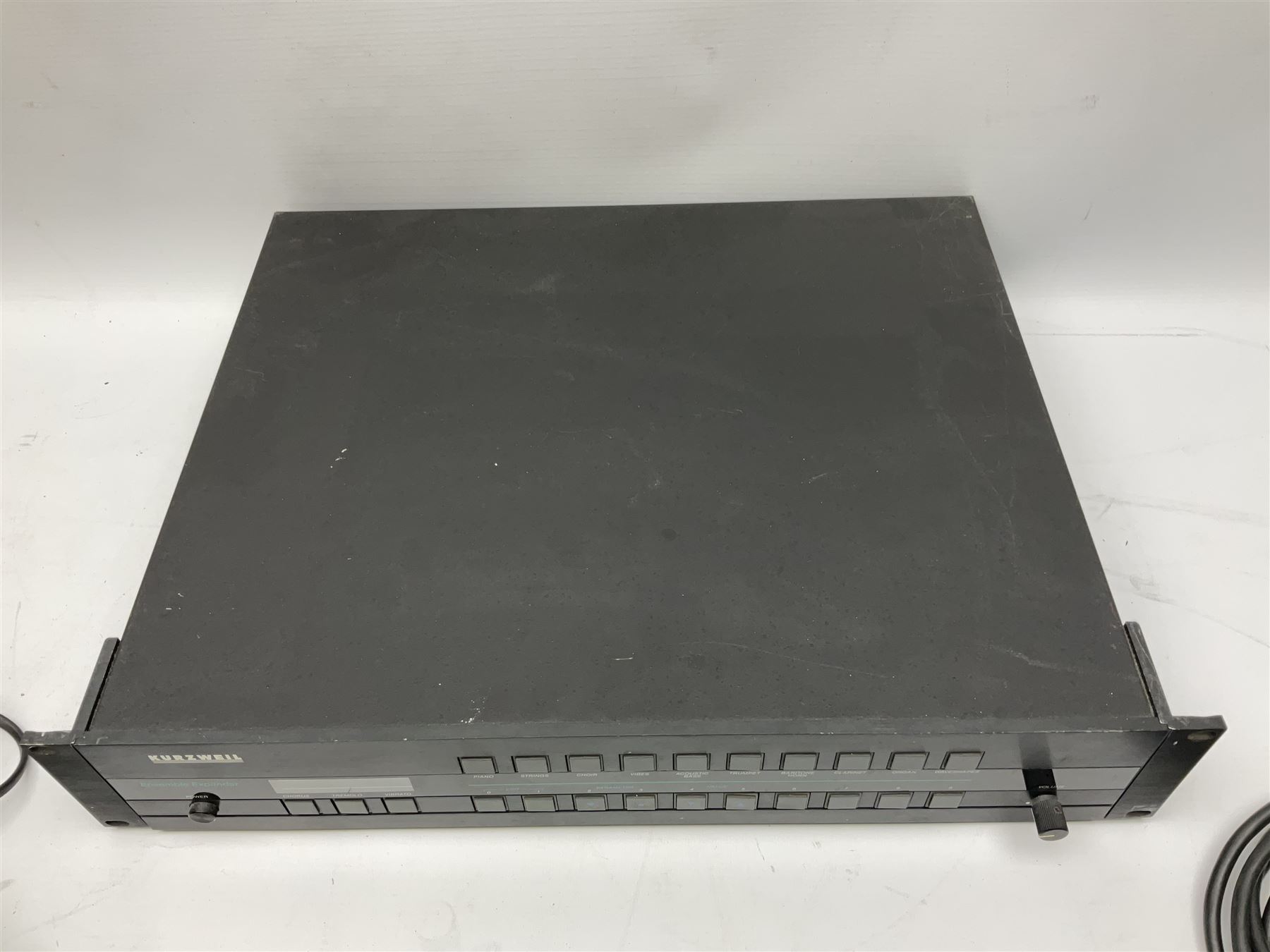 Kurzweil Ensemble Expander model 1000EX serial no.88070661; and Yamaha MU100R tone generator serial no.NP01899; both with leads (2)