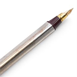 Cartier 'Must de Cartier' fountain pen, cased with cartridges