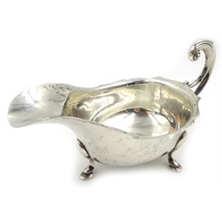  Silver sauce boat by Viner's, Sheffield 1937 approx 7.8oz  