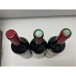 Directors Reserve Case containing three bottles of wine, comprising   Chateau Siaurac, 2006 LaLande Pomerol 75cl, 13.5% vol, Chateau La Tonnelle 2005 Haut-Medoc 75cl 13% vol and Chateau de la Comanderie 2006 Laland De Pomerol 75cl, 13% (3)