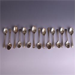 Set of ten silver late Victorian silver teaspoons, with beaded rimg and engraved fan design, hallmarked Thomas Bradbury & Sons, London 1891, and a set of five Victorian silver teaspoons with beaded rim, hallmarked Thomas Prime & Son, Birmingham 1890