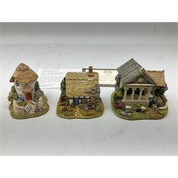 Nineteen Lilliput Lane models, including collectors club Parsley cottage, Fruits of the sea, The pigsty, Alfresco afternoons, Petticoat cottage, Thimble cottage, etc, many with boxes and deeds