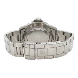 Rolex Oyster Perpetual Date Submariner gentleman's stainless steel automatic wristwatch, circa 1993, Ref. 16610, Serial No. S459924, on original Oyster bracelet with fold-over clasp, boxed with papers dated 1994