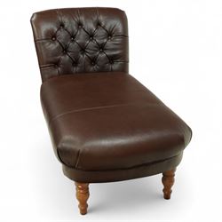 Contemporary buttoned brown leather day bed, upholstered in deep brown leather with tufted backrest, padded seat and turned oak supports