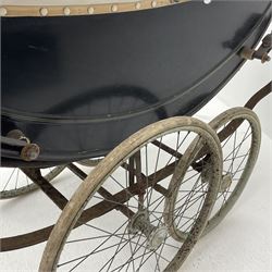 Vintage pram by Osnath 