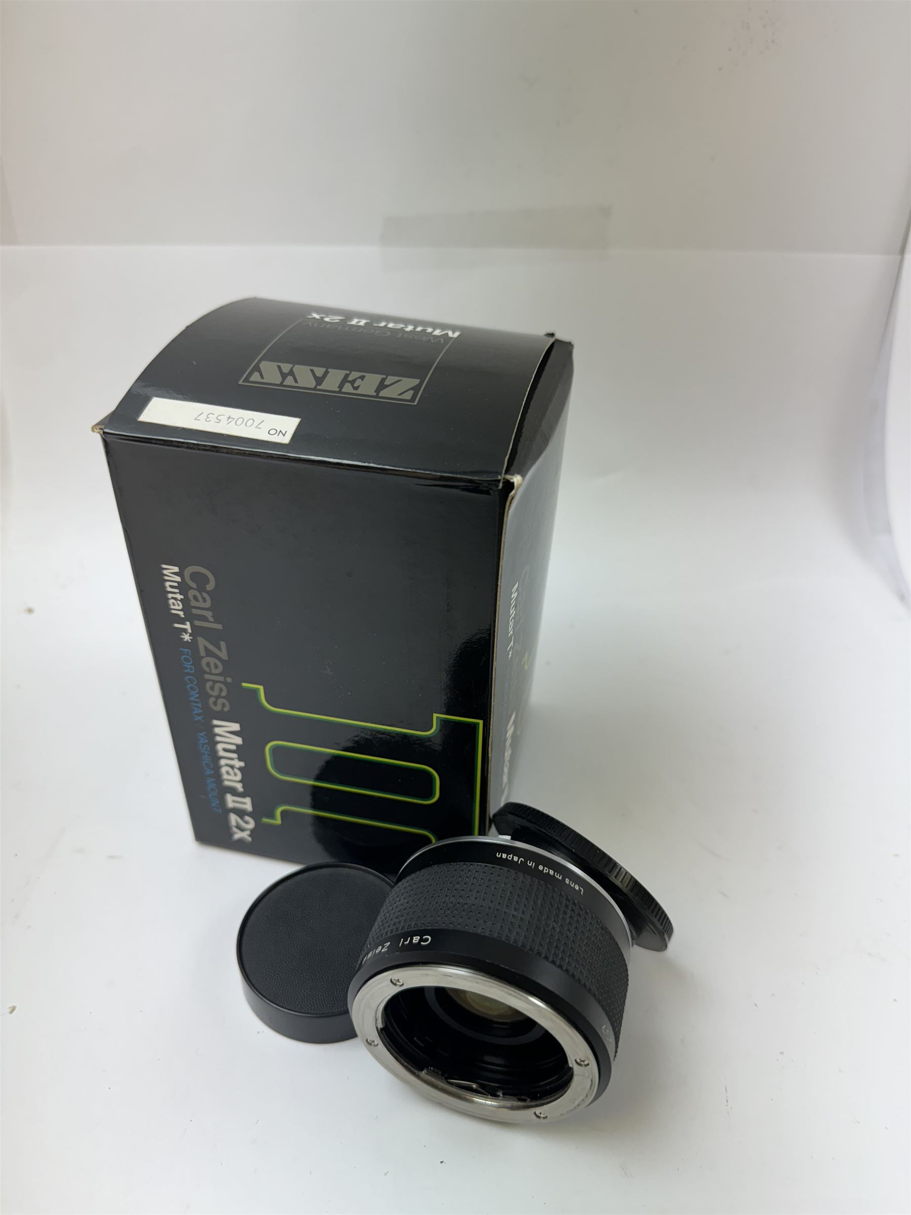 Carl Zeiss Mutar I 2x T* teleconverter, serial no. 6995297, in a Mutar II box