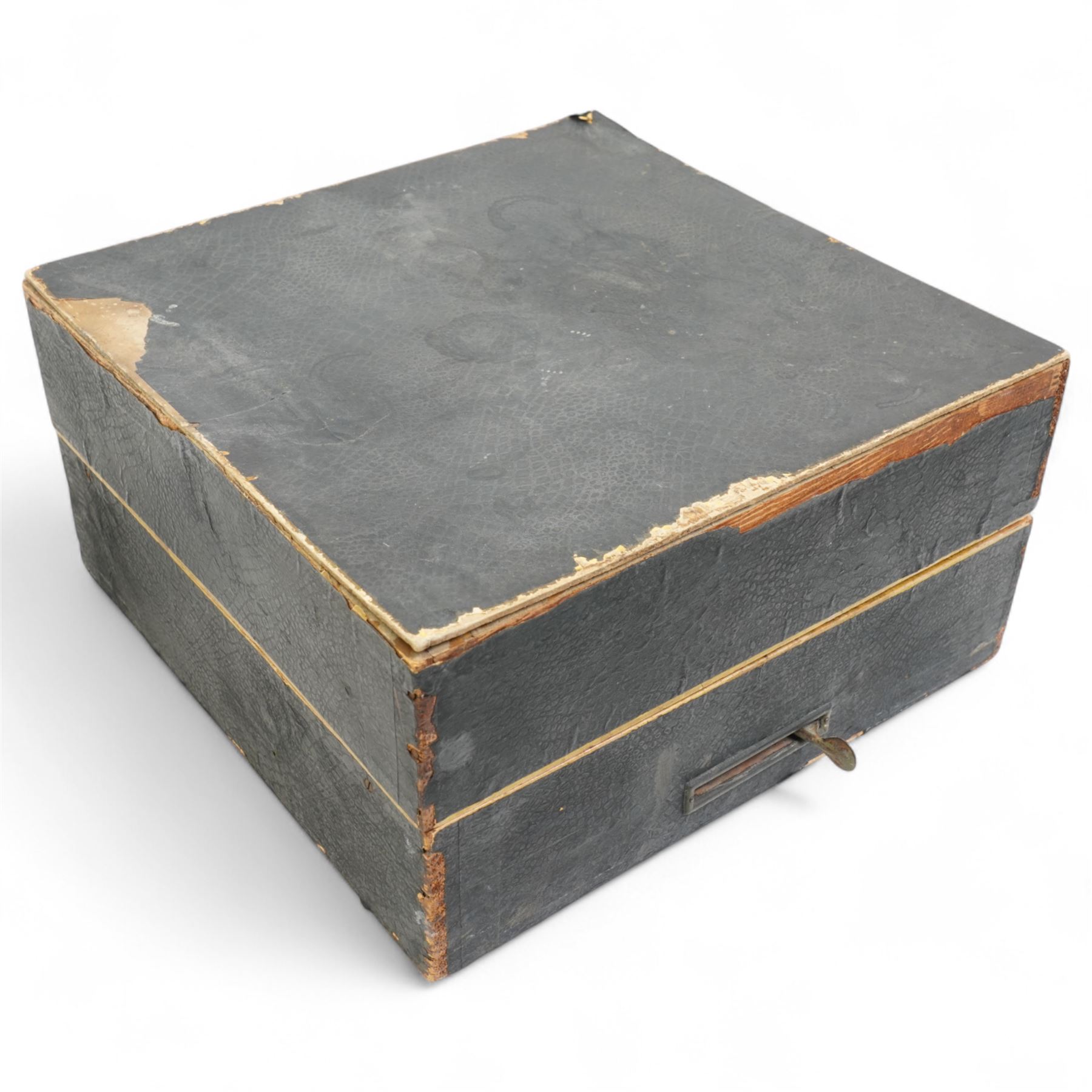 Marklin tin plate lever operated horse racing game with nine numbered horses slotted into tinplate track, wooden box with lift off lid 36cm square