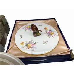 Beswick Robin, model 980, together with Royal Crown Derby Posies plate, two Dunn Bennett & Co Indian Tree pattern tureens, nine pinola rolls etc, two boxes. 