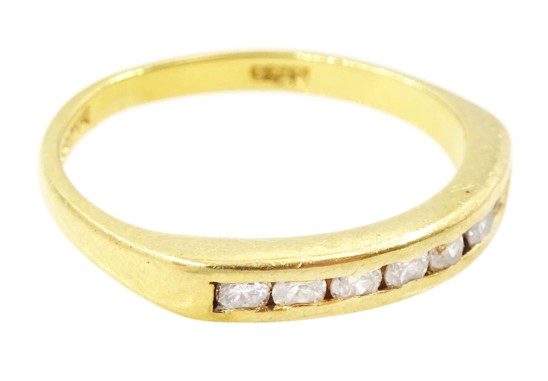 18ct gold diamond half eternity ring, channel set with eight round brilliant cut diamonds, London 1990