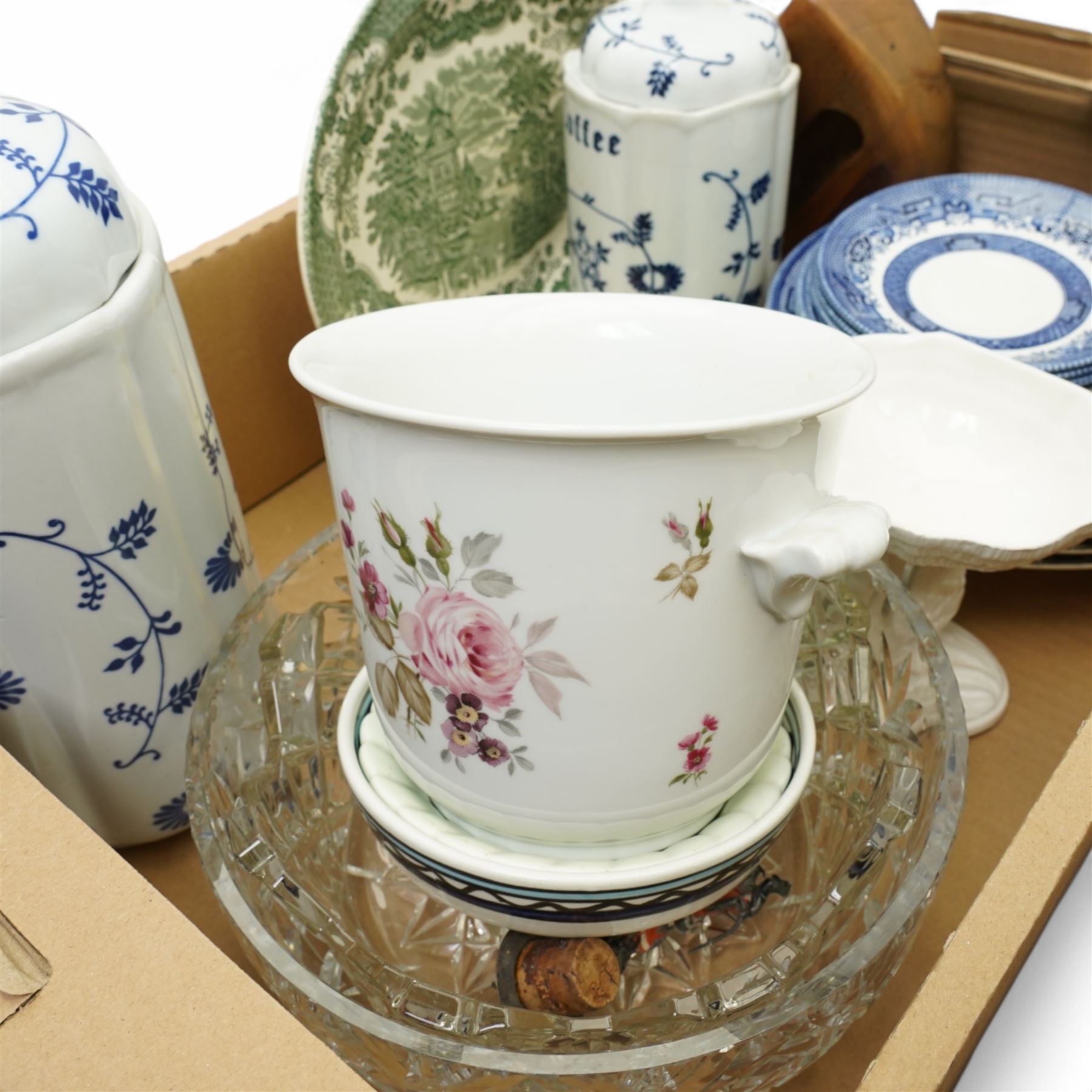 Early 19th century Rogers blue and white platter, other blue and white plates, ceramic door furniture, Palissy Game series bowls, folk art plates etc in two boxes