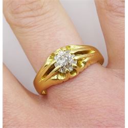 18ct gold single stone old cut diamond ring, Birmingham 1967, diamond weight approx 0.95 carat