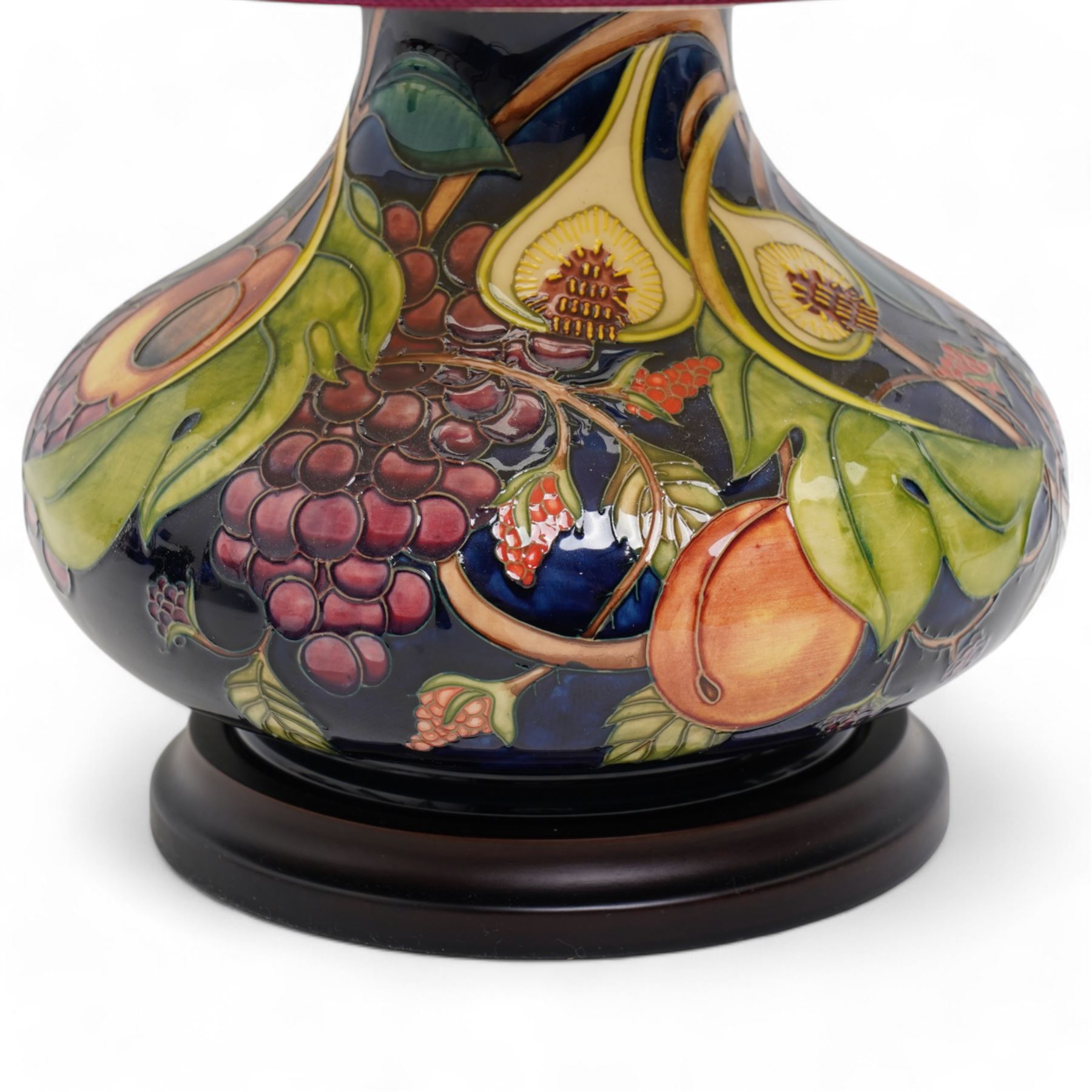 Moorcroft Queens choice pattern table lamp | Lighting | 126655