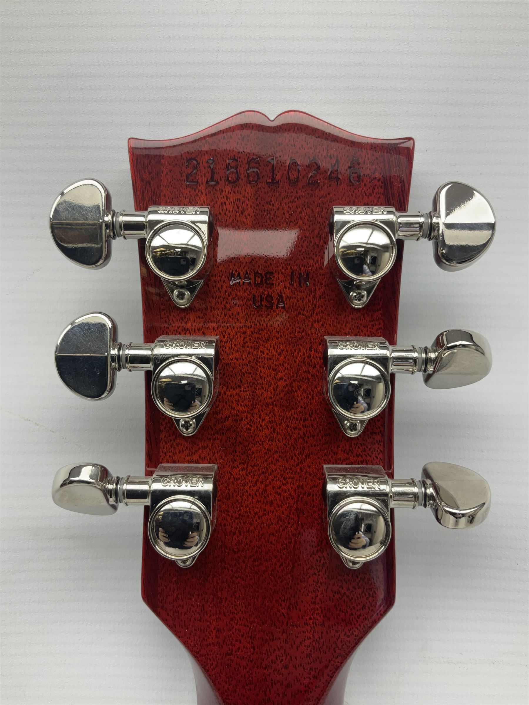 2021 USA Gibson Les Paul Standard guitar Model No LPS600B8NH1 with tobacco sunburst finish; serial no.216610246 L98cm; in Gibson fitted hard case with multitool, cloth, inspection certificate and other paperwork