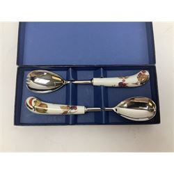 Royal Worcester Evesham and Evesham Vale tea and dinner wares, to include, three large covered tureens, coffee pot, eight tea cups and saucers, milk jug, two covered sucriers, boxed serving spoons etc, approx .130