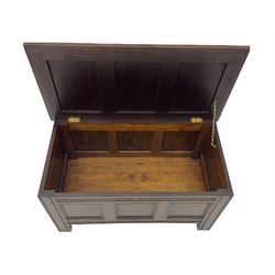 Medium oak panelled blanket box, hinged top