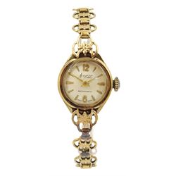 Accurist 9ct gold ladies manual wind wri