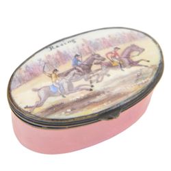 Late 18th century/early 19th century enamel snuff box, of oval form, the hinged cover decorated with a horse racing scene and detailed 'Racing', L5.5cm. 