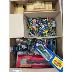 Hornby Dublo Co-Bo diesel locomotive, boxed, one other Hornby steam locomotive, Hornby accessories, four Minic cars and a collection of Deetail soldiers 
