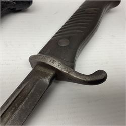 WWI Prussian S98 bayonet with 52cm fullered steel blade dated 1906 to pipeback and marked Solingen to ricasso, regimentally stamped to cross guard 56.R.11.2. for 56 Infanterie Regiment, 11 Kompanie, Waffe 2, L65cm overall; and another in battlefield relic condition (2)