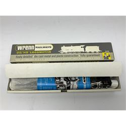 Wrenn '00' gauge - Rebuilt Bulleid Pacific Merchant Navy Class 4-6-2 locomotive 'Clan Line' No.35028 in GW Green; boxed with instructions