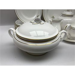 Royal Worcester Contessa pattern part tea and dinner service, to include teapot, milk jug, sucrier, seven cups and eight saucers, none dinner plates, twin handled tureen with lid, sauce boat etc, 