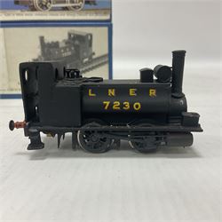 Nu-Cast ‘00’ gauge - two kit built steam locomotives comprising NER/ LNER/BR Class Y8 0-4-0T no.8091 in LNER black; LNER Class Y5 (GER 209)/Nielson 12” Mineral 0-4-0 “Coffeepot” Saddle Tank in LNER black; both with original boxes (2) 