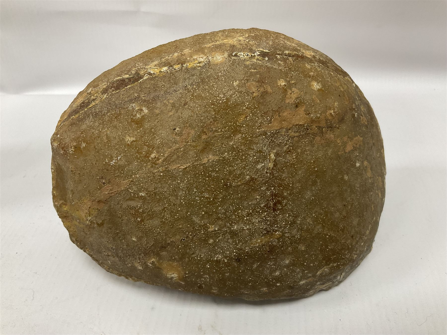 Four polished blue agate geodes, largest H10cm, L18cm