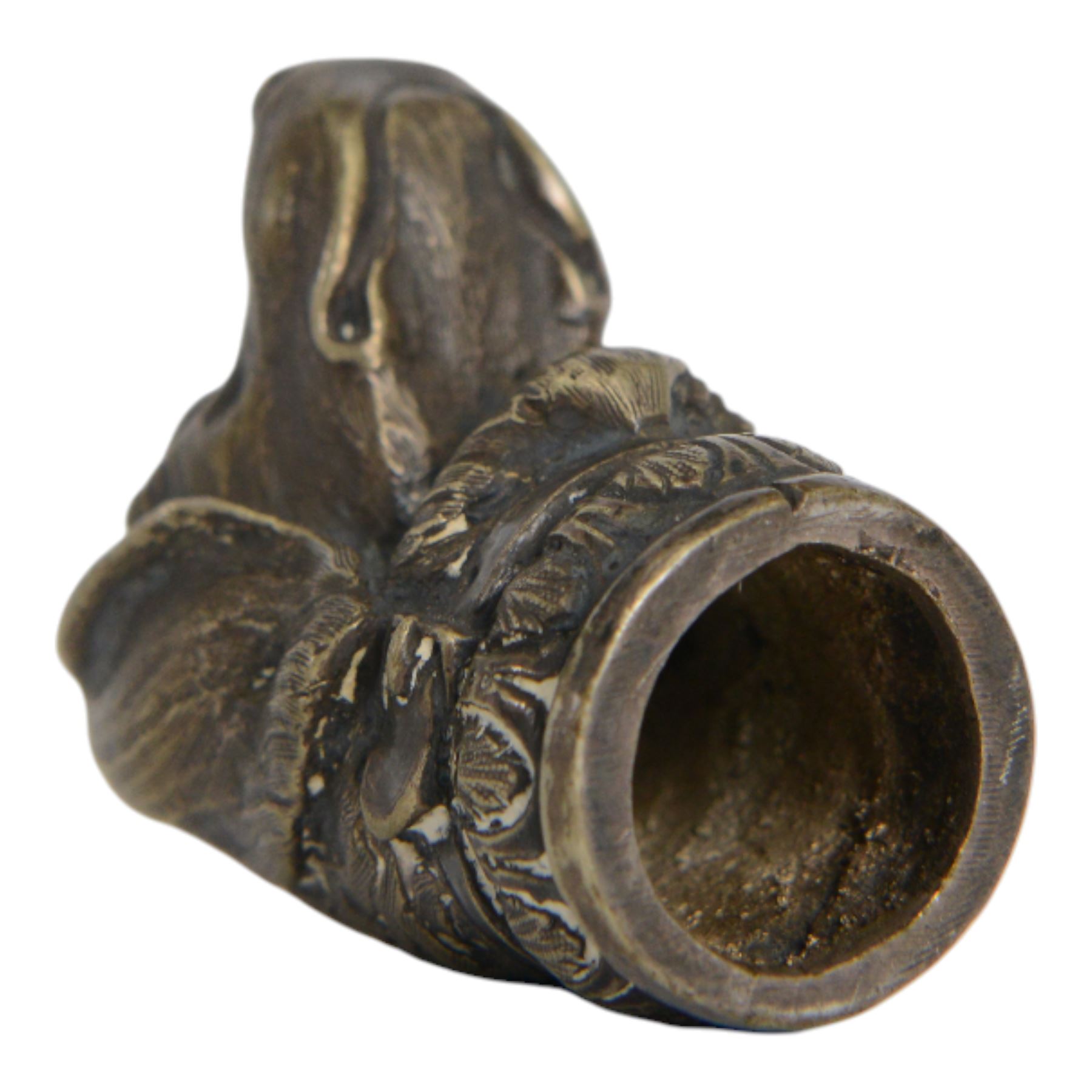 Cast bronze walking stick top, in the form of a gun dog, H6cm, hole D2cm