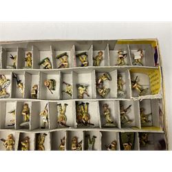 Lamming Miniatures - Bill Lammings own 1970s promotional display set of sixty-seven 25mm miniature WW2 Australian Infantry soldiers with mortar team and four machine guns; hand painted by Bill Lamming for exhibition