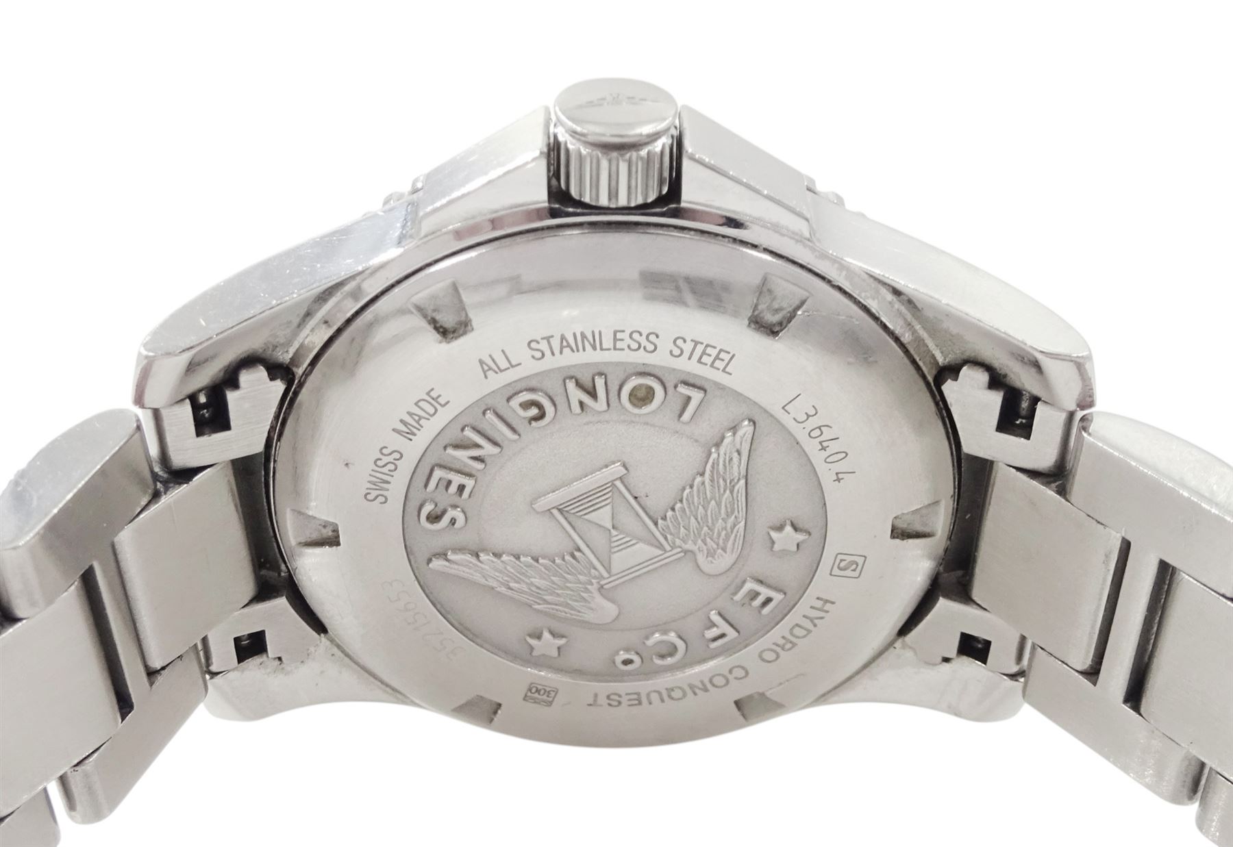 Longines HydroConquest gentleman's stainless steel quartz wristwatch, Ref. L3.640.4, blue dial with date aperture, on original stainless steel bracelet, with fold-over clasp