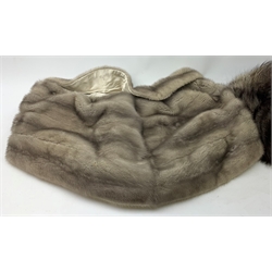 A mink stoles, together with a fur neck band/scarf. 
