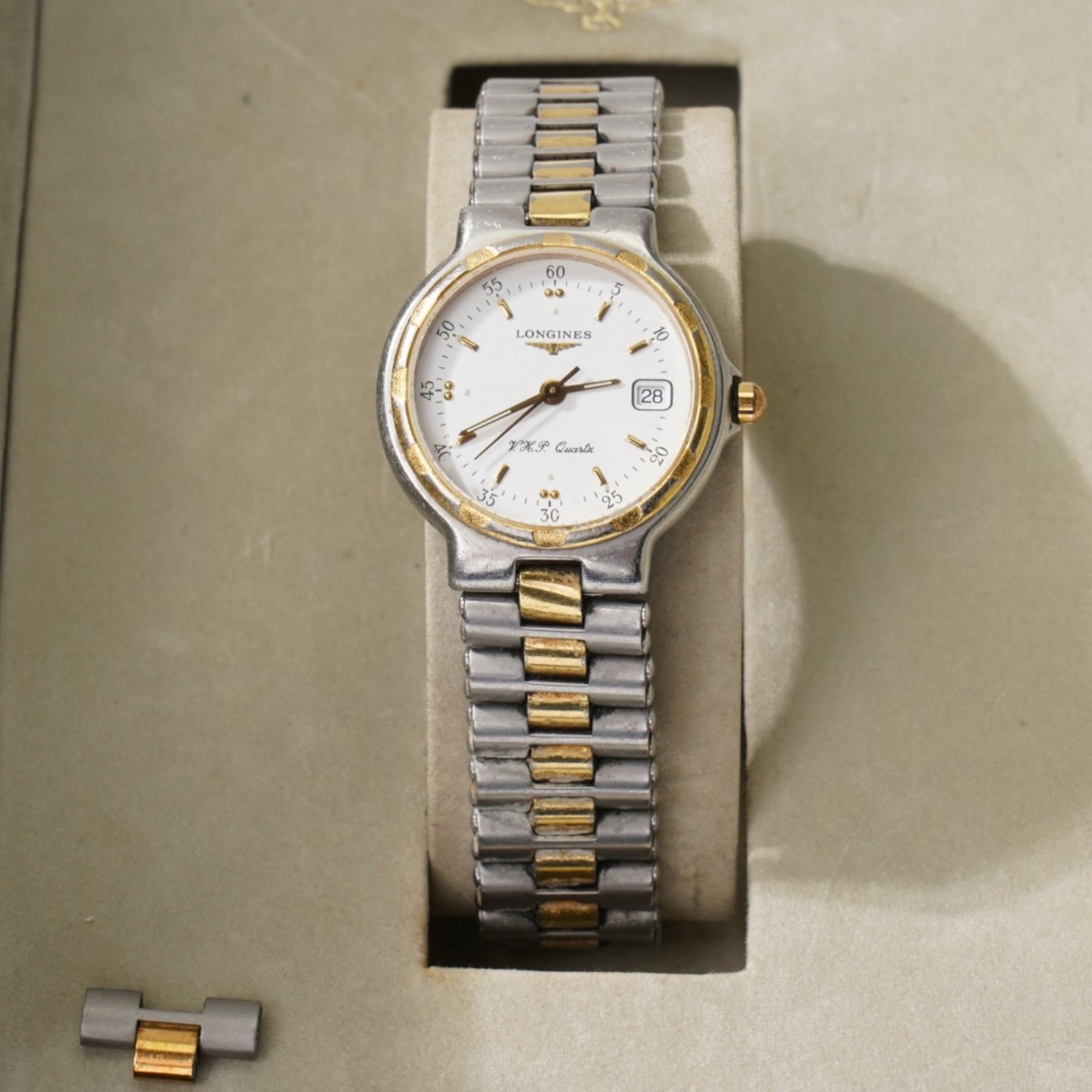 Longines Conquest ladies quartz stainless steel wristwatch, boxed