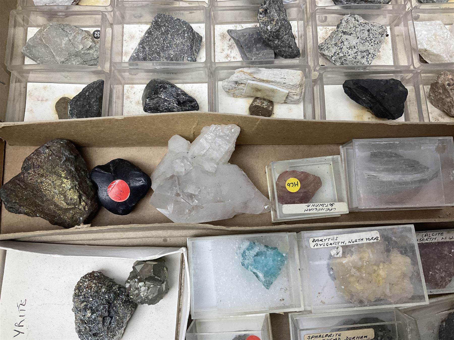 Natural history; Collection of rock and mineral specimens to include muscovite, sphalerite zinc blende, breccia, migmatite, fluorite etc, housed in a wood box, some named 