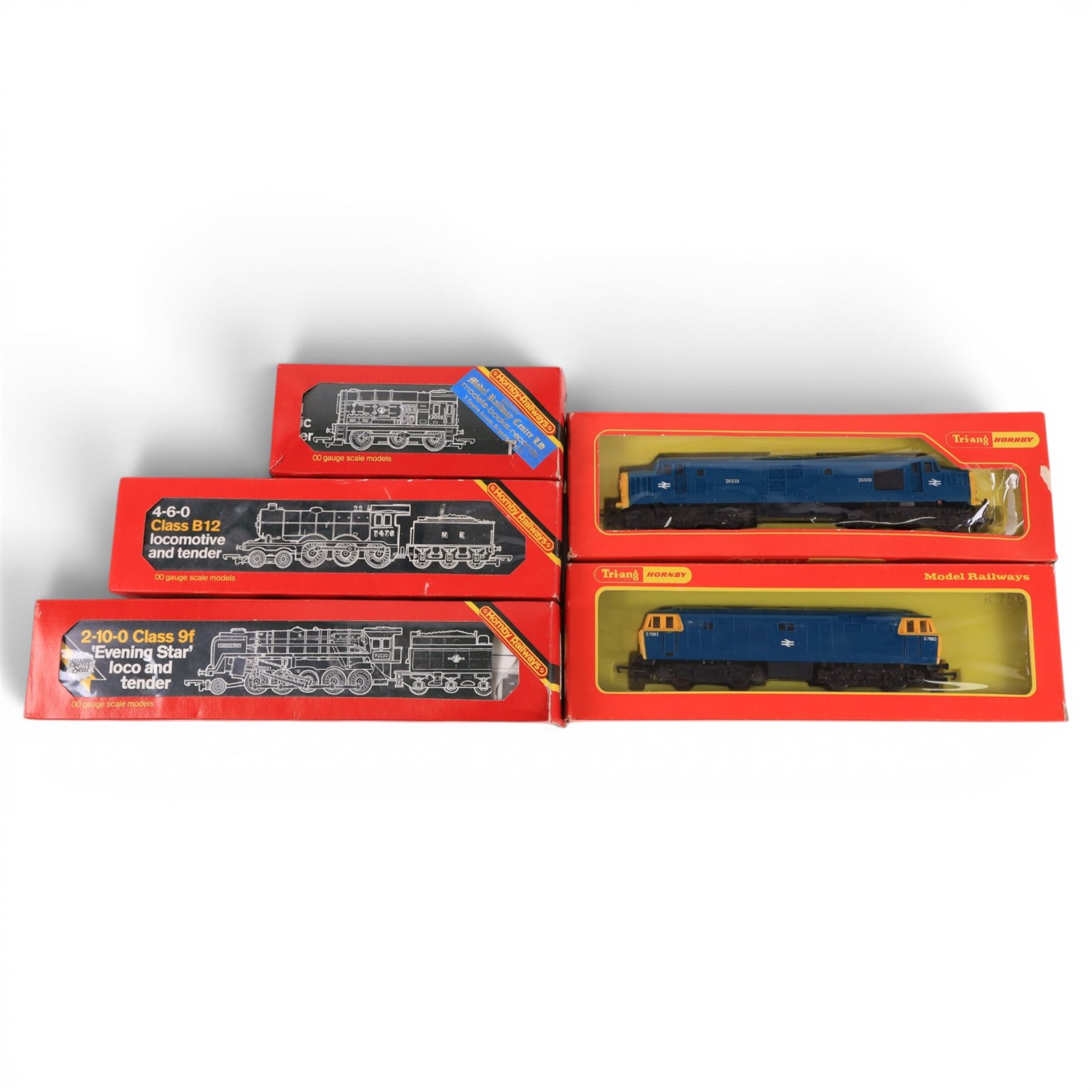 Five Hornby Dublo and Tri-ang Hornby 00 gauge locomotives, tenders and shunters, comprising R.156 Class 08 Diesel Shunter no. 13005, R.150 L.N.E.R B12/3 Class Locomotive, R.065 B.R. 2-10-0 'Evening Star' Locomotive and Tender, R.758 Hymek B-B Diesel Locomotive no. 7063 and R.751 B.R. Locomotive no. D6830 all boxed 