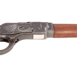 Replica of a Winchester model, made in Japan, L93cm