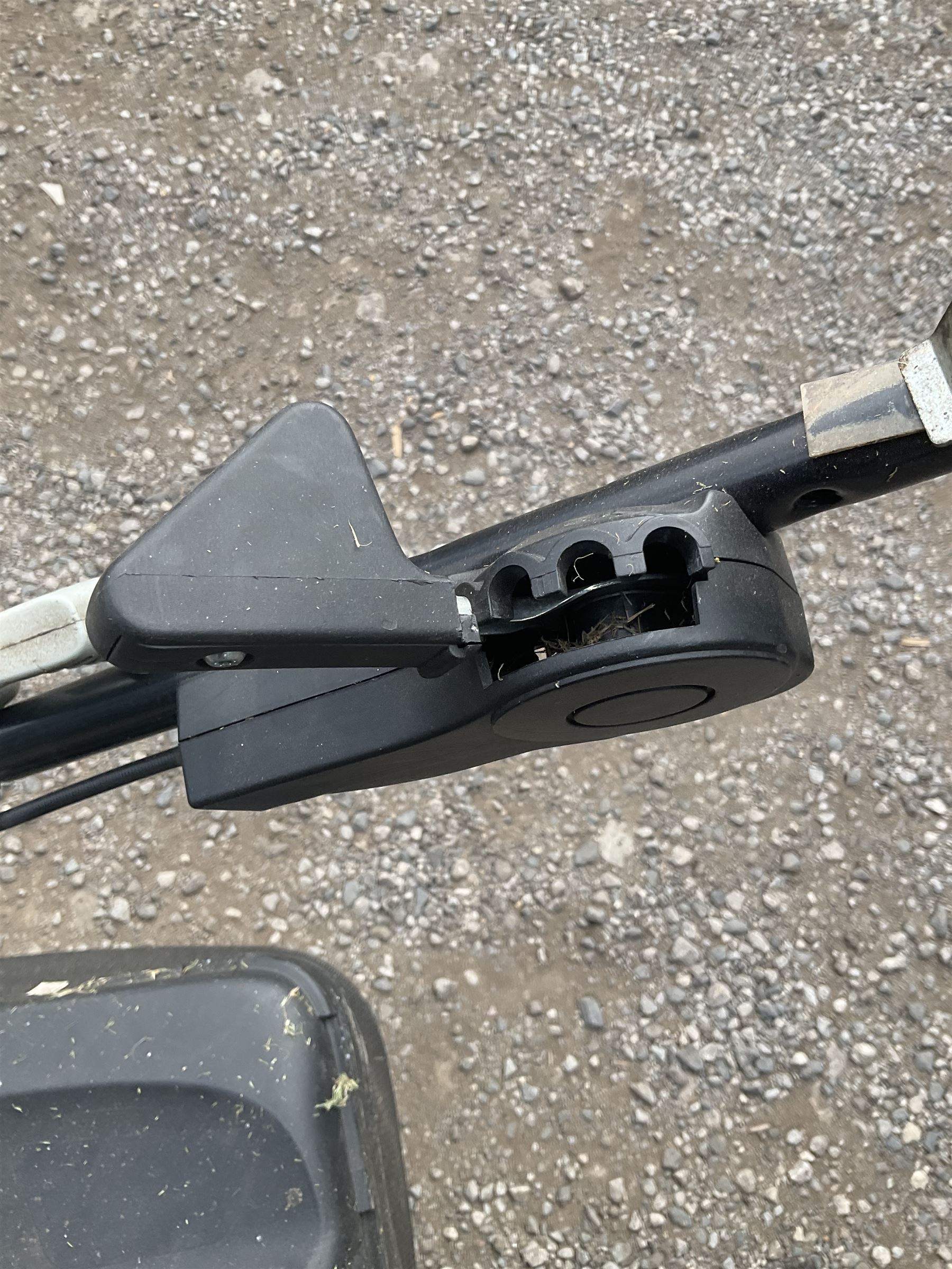 Atco Liner 22SA Self propelled lawnmower with Briggs & Stratton 750EX 4 speed auto-choke engine, aluminium body and steel roller - THIS LOT IS TO BE COLLECTED BY APPOINTMENT FROM DUGGLEBY STORAGE, GREAT HILL, EASTFIELD, SCARBOROUGH, YO11 3TX