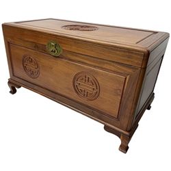 Hong Kong camphor wood blanket chest, panelled hinged lid over panelled front and sides, decorated with Shou motifs, on ogee bracket feet
