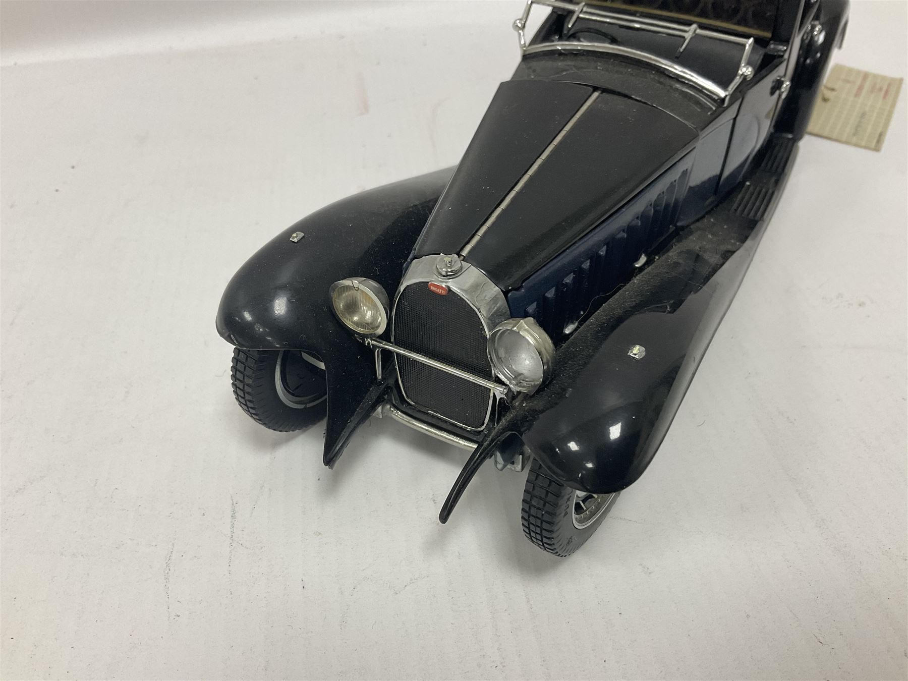 Franklin Mint - five 1:24 scale die-cast precision models comprising 1930 Bugatti Royale Coupe Napoleon, 1933 Duesenberg SJ Twenty Grand, 1935 Mercedes Benz 500K Special Roadster, 1938 Jaguar SS-100, and 1947 Bentley 