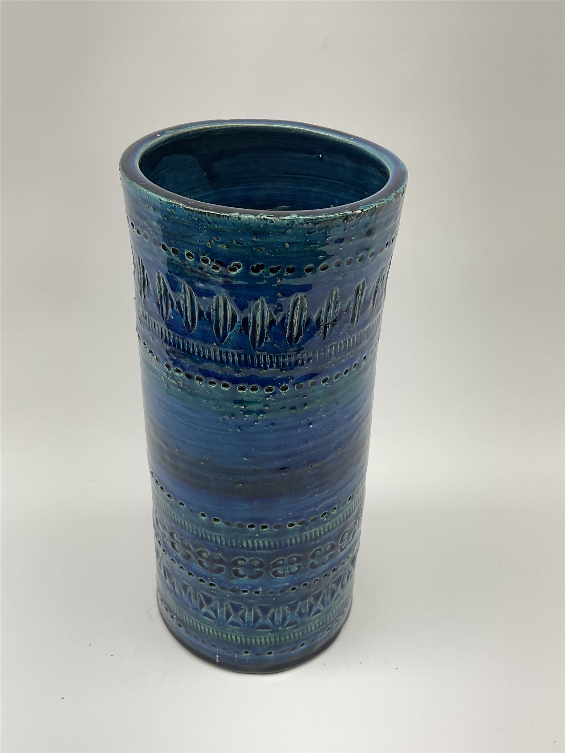 Aldo Londi for Bitossi , an Italian Rimini Blu vase, of cylindrical form decorated with incised geometric bands, with painted marks beneath, H25.5cm. 