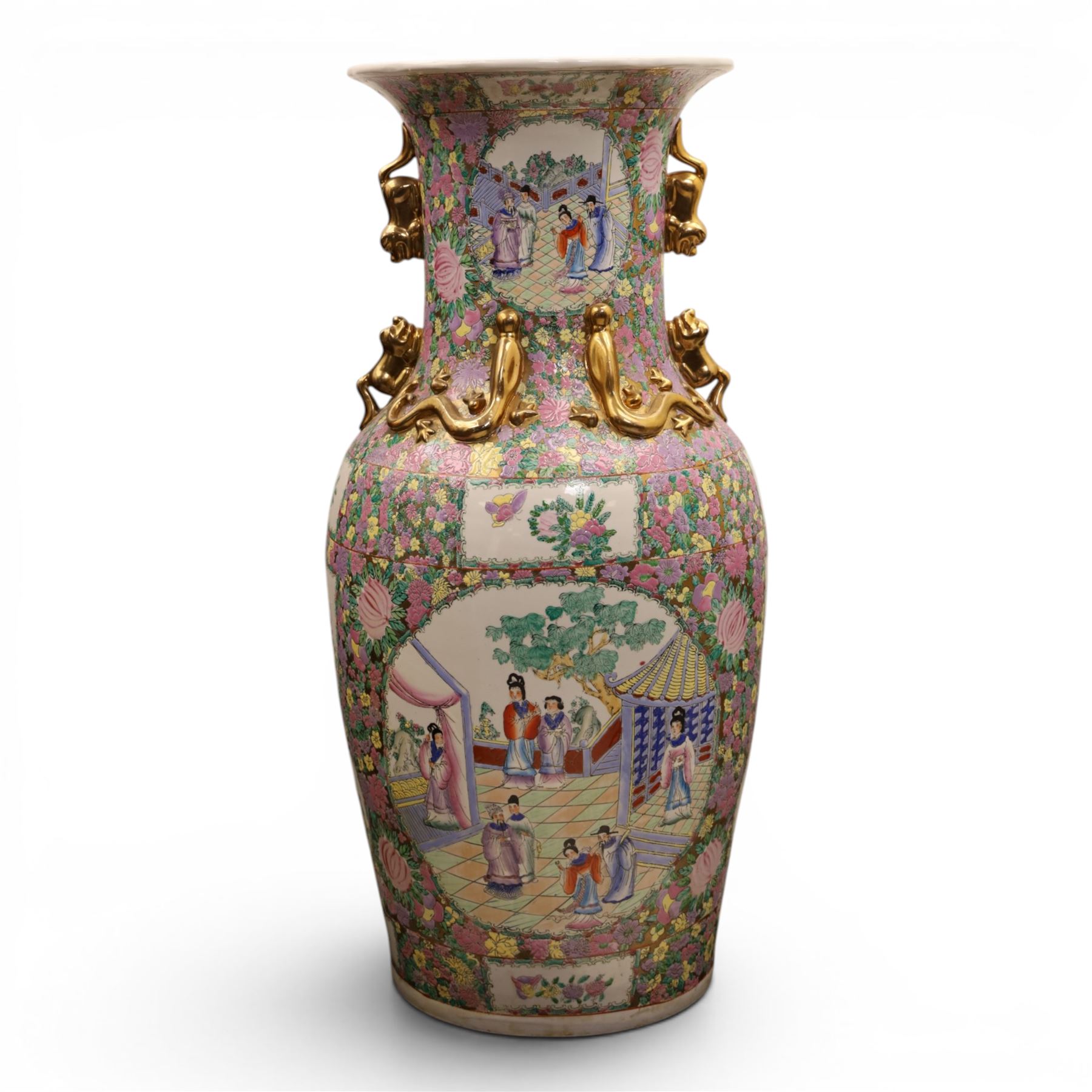 Chinese canton famille rose floor standing vase, decoration with panels depicting court scenes, surrounded by birds and flowers, with applied gilded Fo dogs and salamanders, H94cm