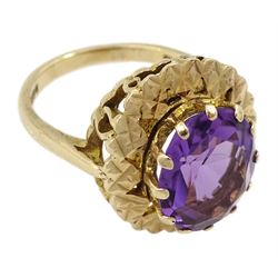 9ct gold single stone oval amethyst ring, London 1966