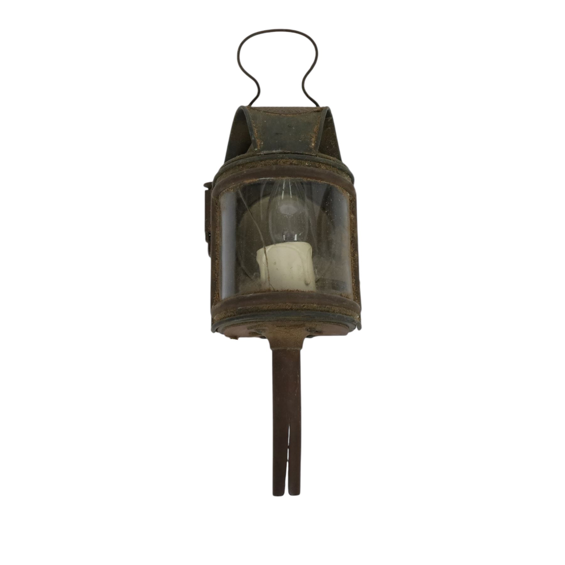 20th century brass and copper carriage lantern, with curved glass front, the brass oval plaque with details for Shand Mason & Co Fire Engine makers, Upper Ground Street, Blackfriars Rd, London, H32cm