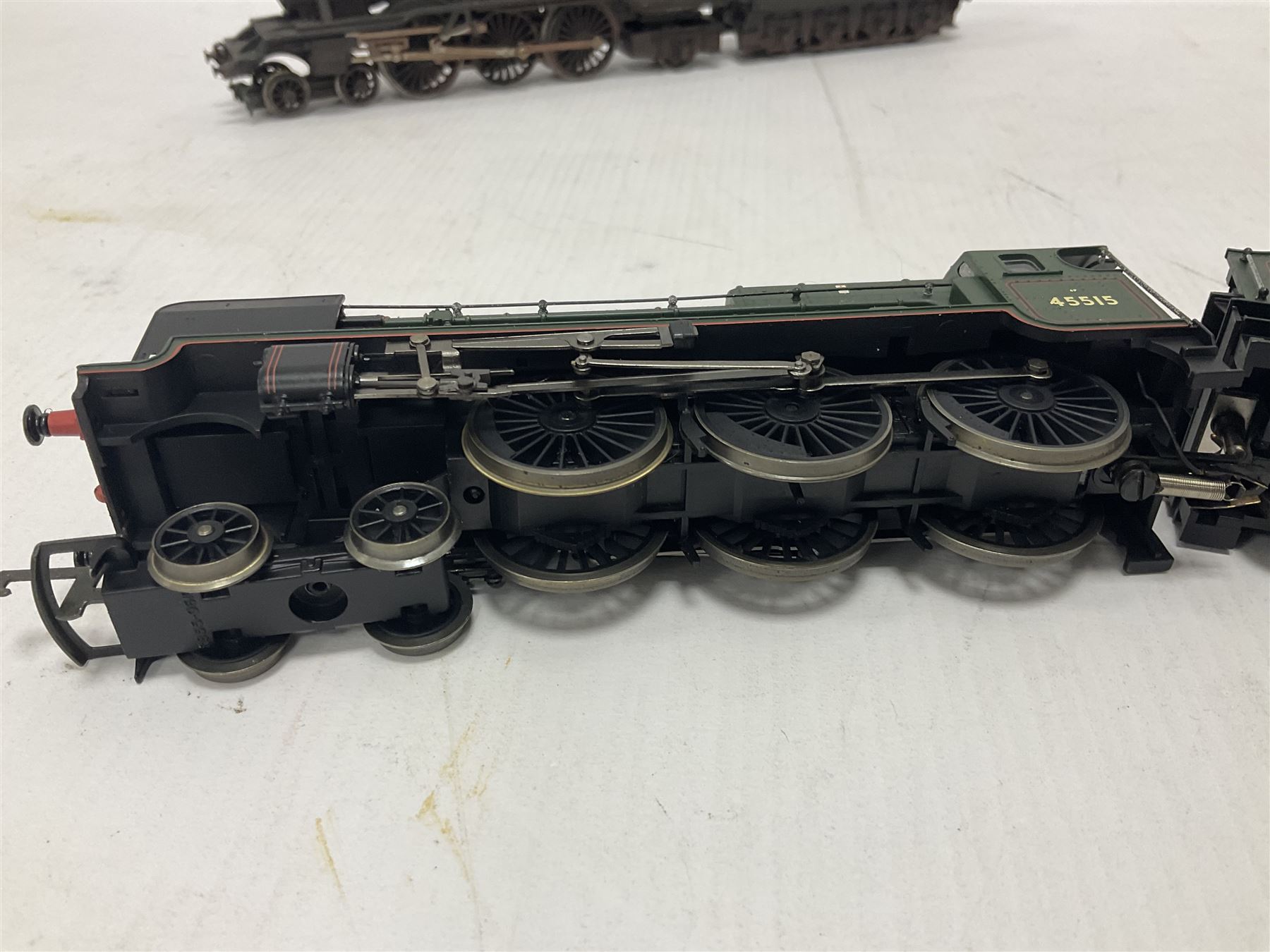 Hornby ‘00’ gauge - Class A3 4-6-2 weathered ‘Flying Scotsman’ locomotive no.60103; Patriot Class 5XP 4-6-2 ‘Caernarvon’ locomotive no.45515; Class 8P 4-6-2 ‘City of Chester’ locomotive no.46239; Saint Class 4-6-0 ‘Clevedon Court’ locomotive no.2937; all unboxed (4)