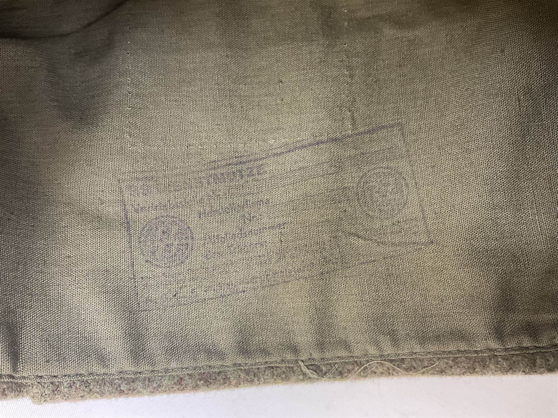 Five reproduction German WW2 hats comprising Wehrmacht olive tropical helmet, Heer officer's peaked cap, two M43 caps and Field side cap (5)