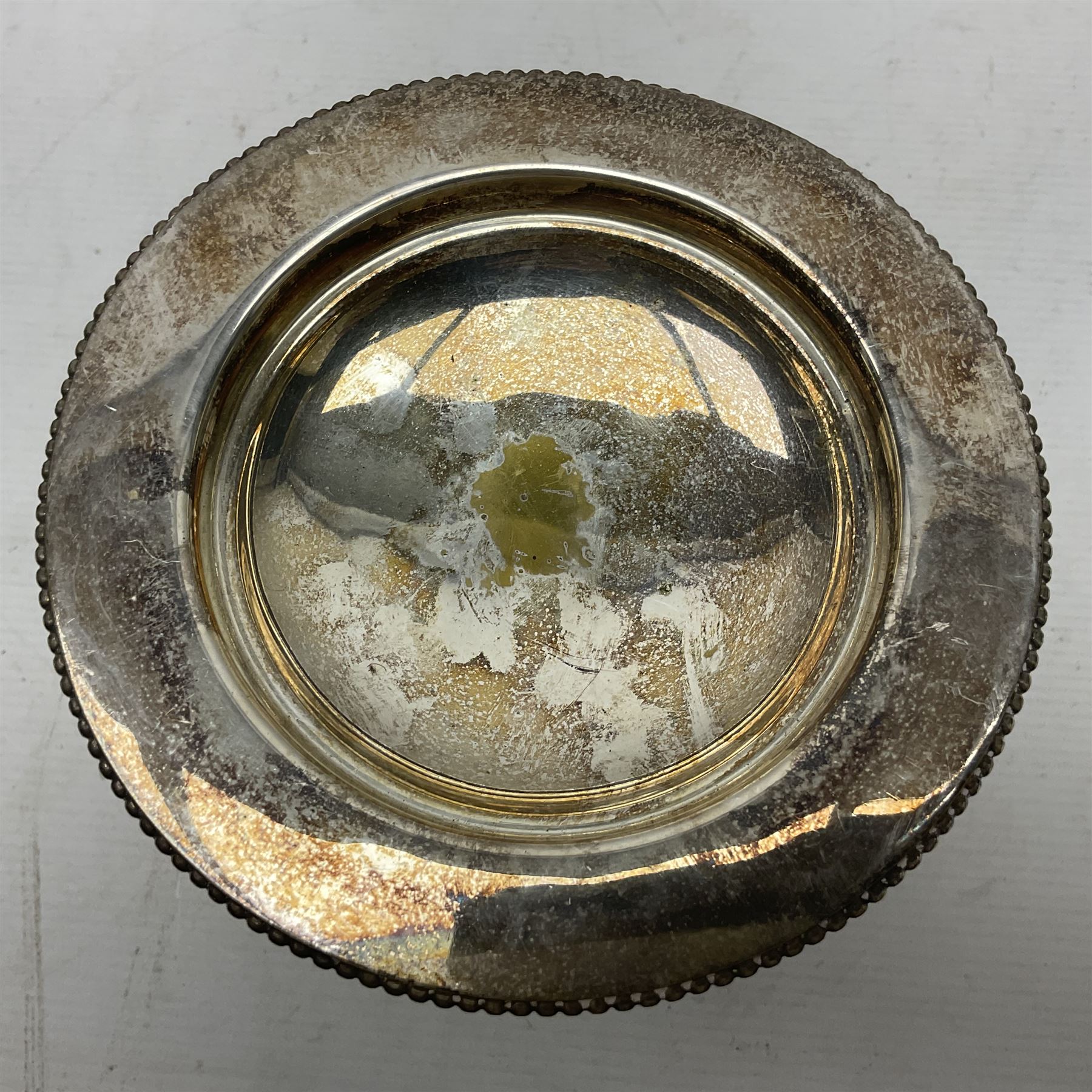 Silver plated centrepiece, with a triform base formed as three Hippocampus with beaded detail, numbered 3682 to the base, H18cm 