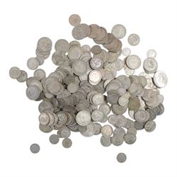 Approximately 1580 grams of Great British pre-1947 silver coins
